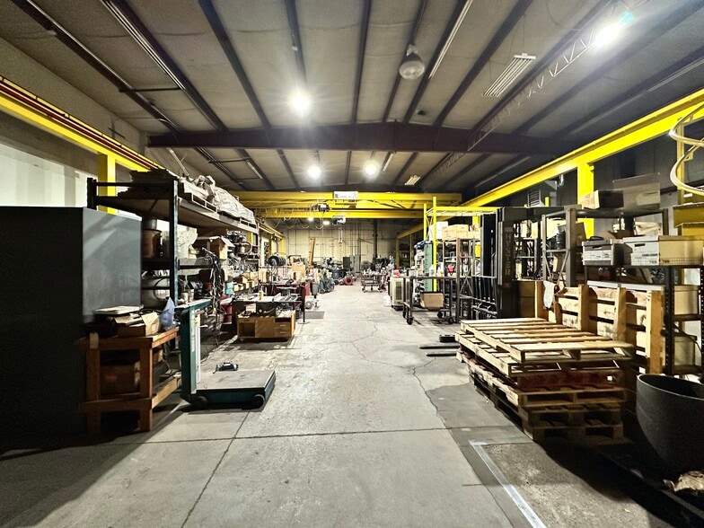 More Photos Of 881 E 57th Ave, Denver Warehouse For Sale