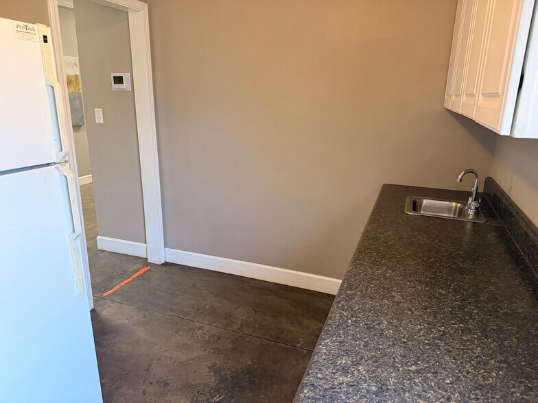 More Photos Of 130 Gralan Dr, Byron Office Residential For Sale