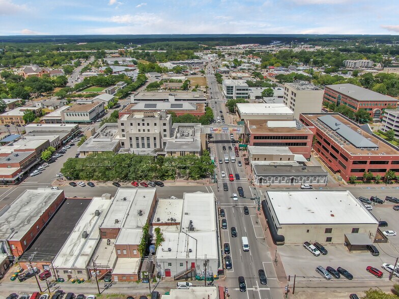 More Photos Of 336 N Main St, Conroe Office For Sale