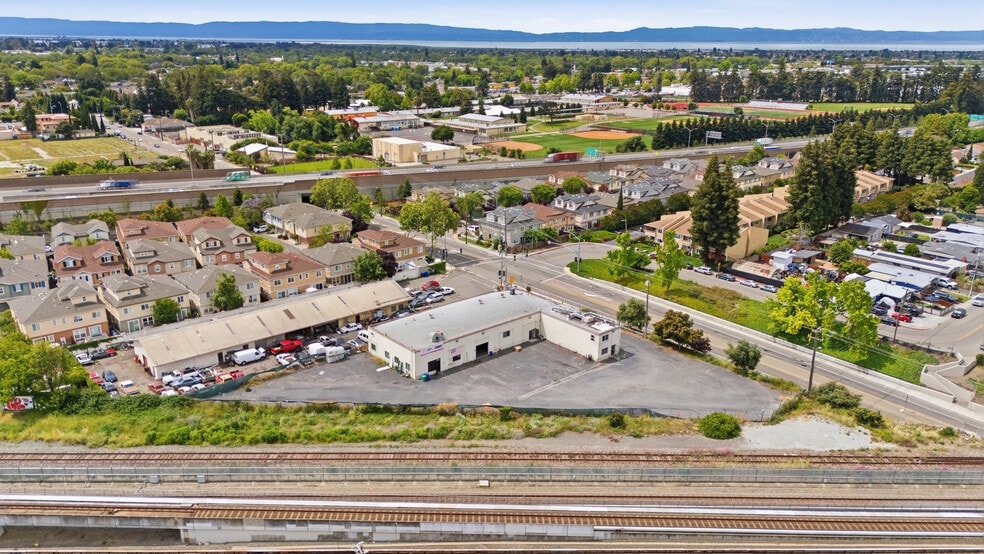 Primary Photo Of 16440 Ashland Ave, San Lorenzo Warehouse For Lease