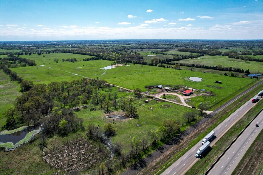 More Photos Of 2110 SW Access Rd, Mount Vernon Land For Sale