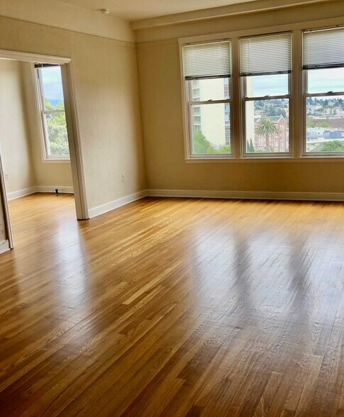 More Photos Of 286 Lenox Ave, Oakland Apartments For Sale