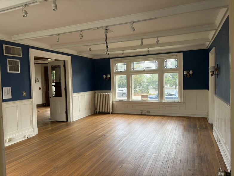 More Photos Of 144 S Main St, Wallingford Office For Sale