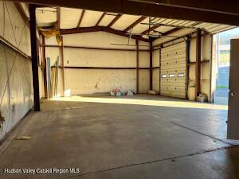 More Photos Of 6 Frederick St, Hudson Flex For Lease