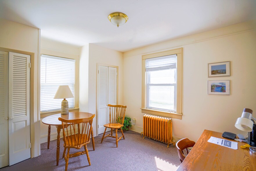More Photos Of 142 Oak Tree Ave, South Plainfield Office For Lease