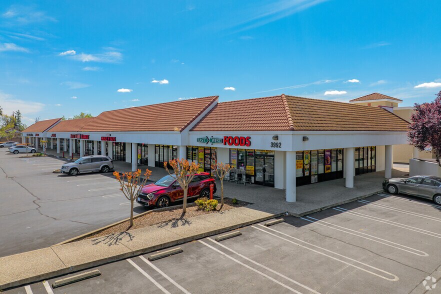 More Photos Of 1251 Base Line Rd, Roseville Unknown For Lease