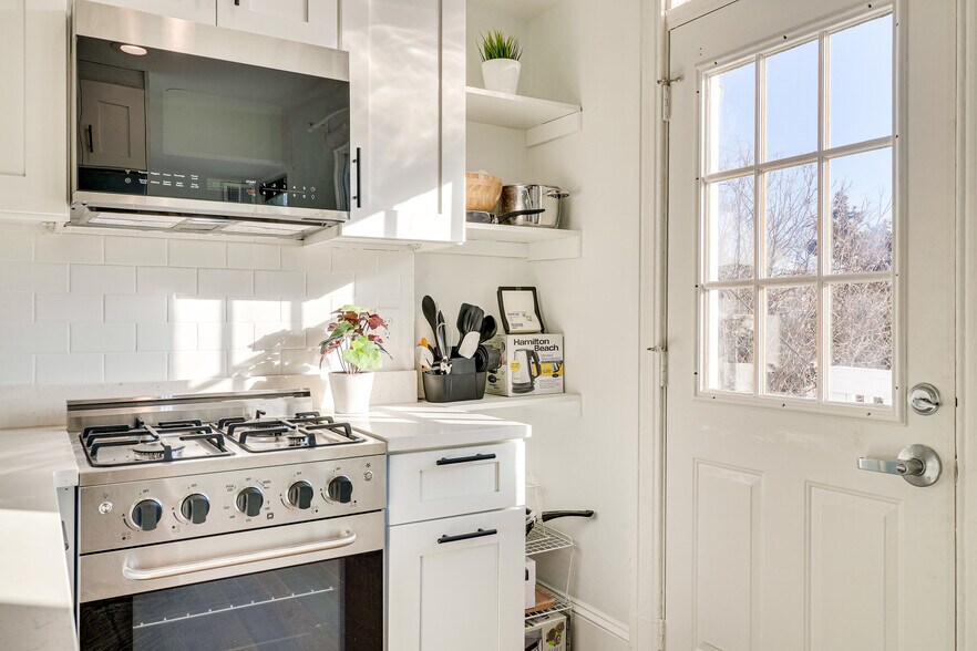 More Photos Of 409 Constitution Ave NE, Washington Multifamily For Sale