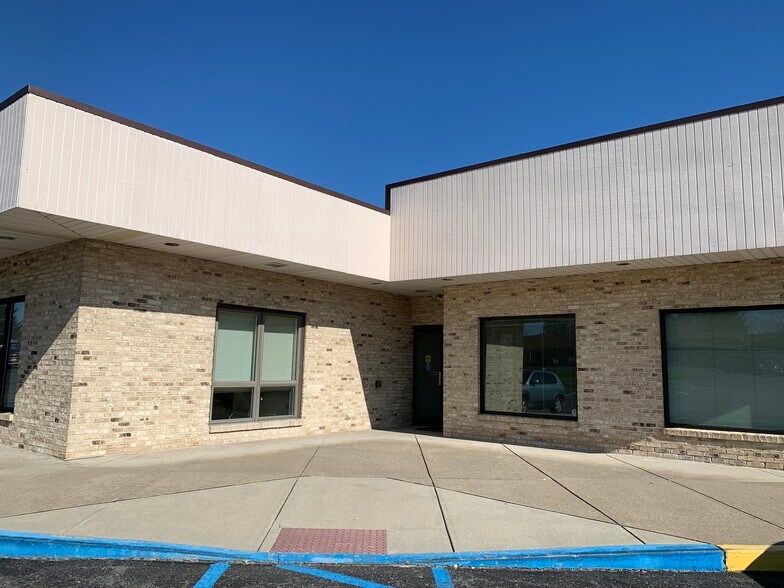 More Photos Of 208 Kevin Ln, Brodheadsville Medical For Lease