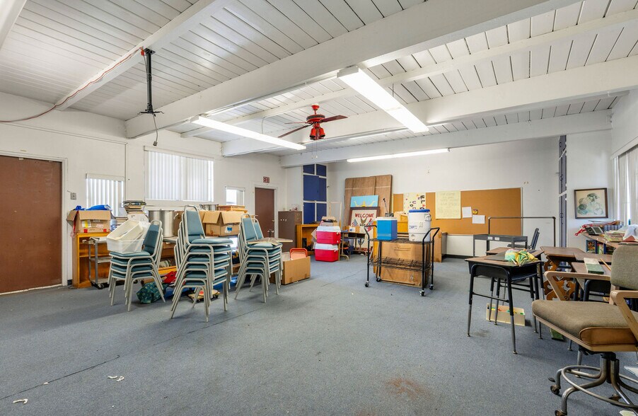 More Photos Of 4755 130th st, Hawthorne Schools For Lease
