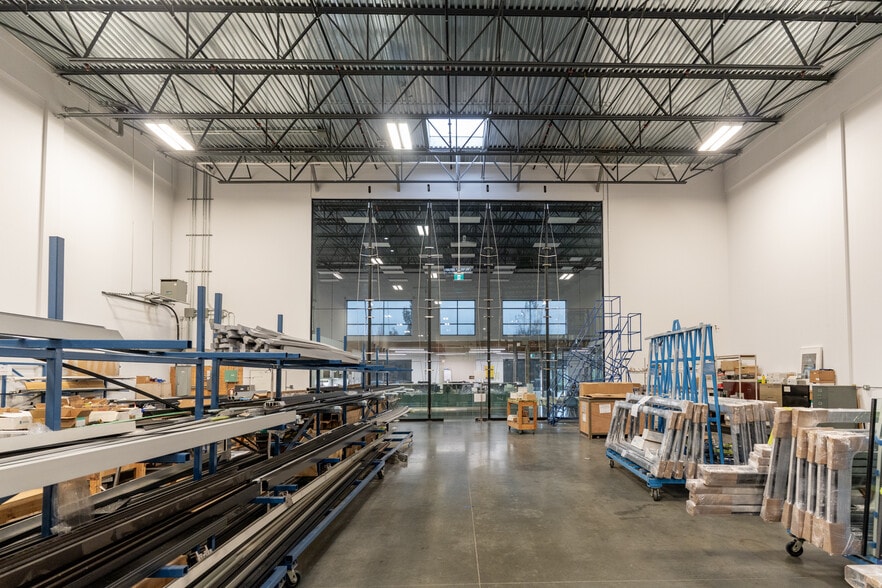 More Photos Of 8218 N Fraser Way, Burnaby Warehouse For Sale