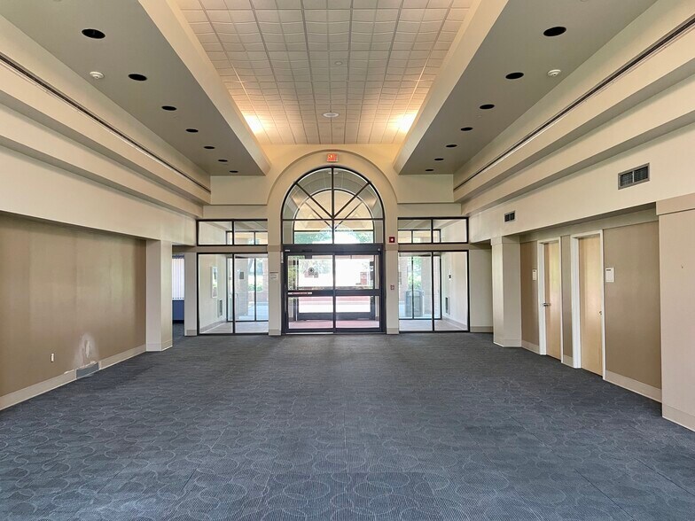 More Photos Of 4100 Covert Ave, Evansville Rehabilitation Center For Sale