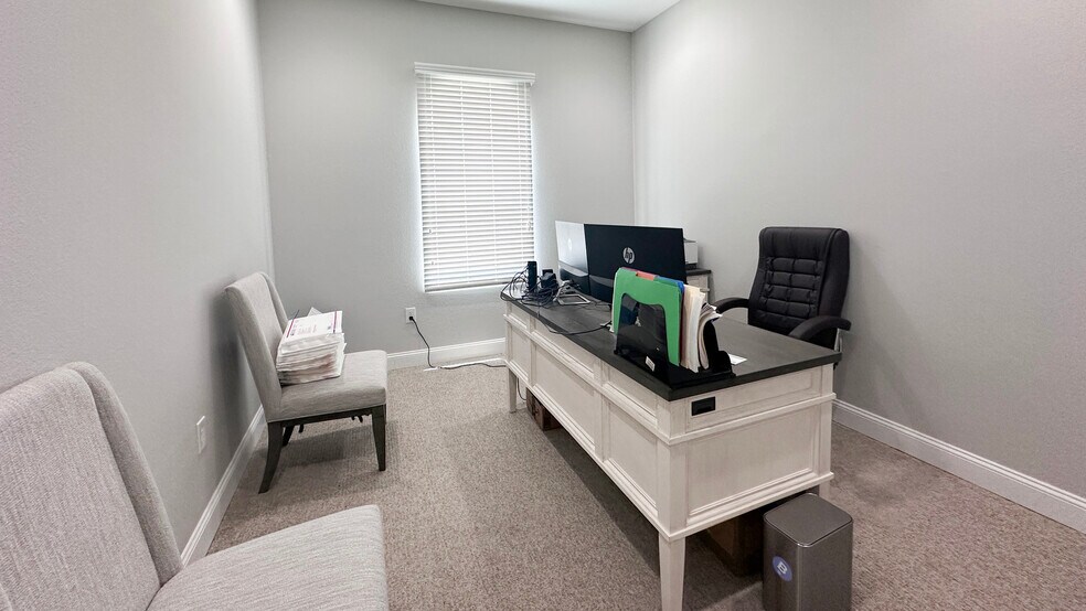 More Photos Of 120 Eldridge Rd, Sugar Land Medical For Sale