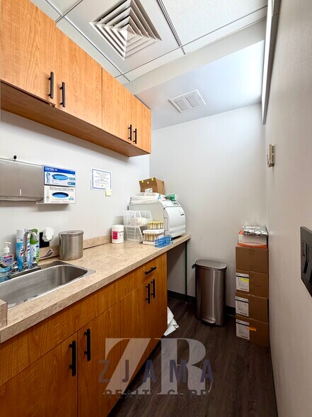 More Photos Of 866 Eastern Pky, Brooklyn Apartments For Lease