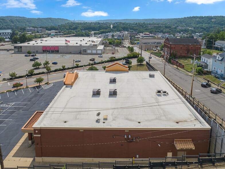 More Photos Of 351 Brighton Ave, Rochester Freestanding For Lease