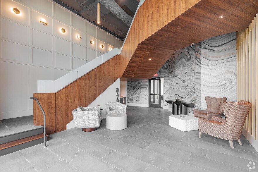 More Photos Of 55 Romney St, Charleston Apartments For Lease