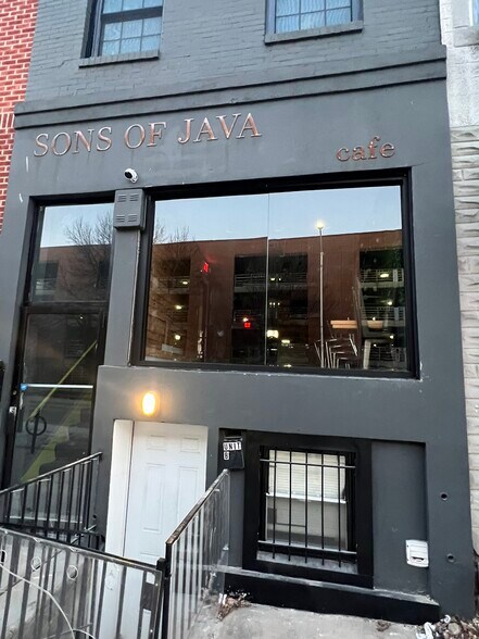 More Photos Of 844 N Eutaw St, Baltimore Storefront Retail Residential For Lease