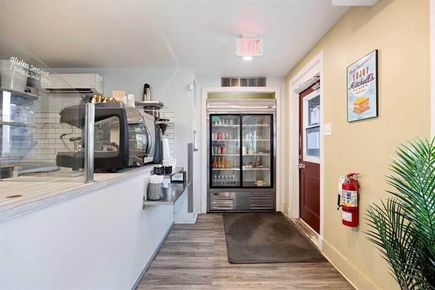 More Photos Of 10015 Main St, Fort McMurray Specialty For Sale