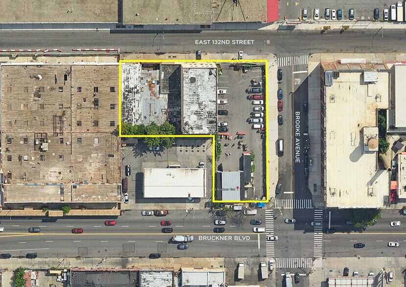More Photos Of 122 Bruckner Blvd, Bronx Land For Lease