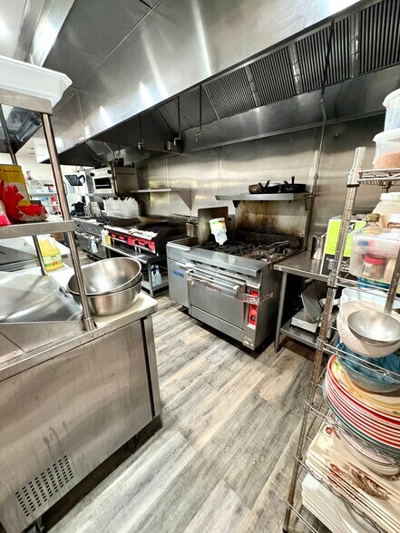 More Photos Of 10408 Highway 603, Bay Saint Louis Restaurant For Lease