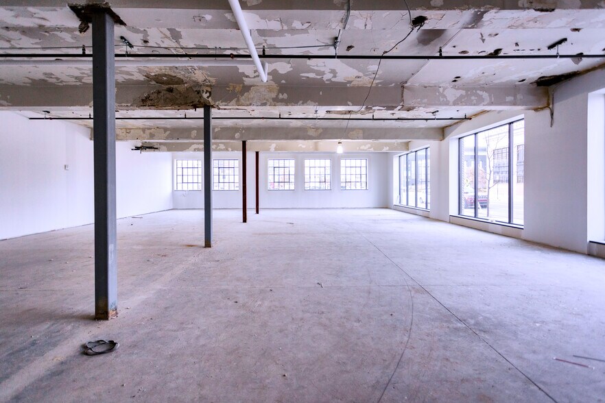 More Photos Of 6001 Cass Ave, Detroit Office For Lease
