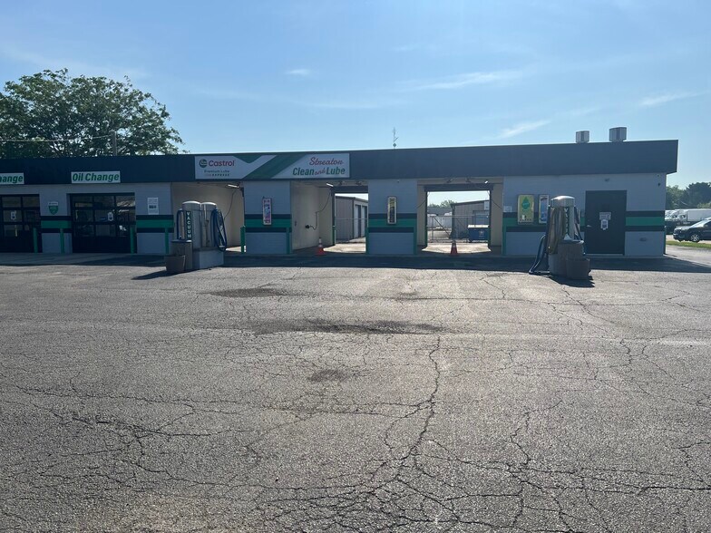 Primary Photo Of 1735 N Bloomington St, Streator Carwash For Lease