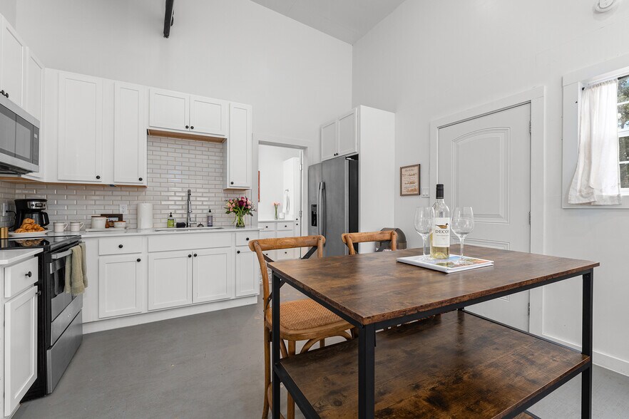 More Photos Of 67 Shaun Ln, Fredericksburg Apartments For Sale