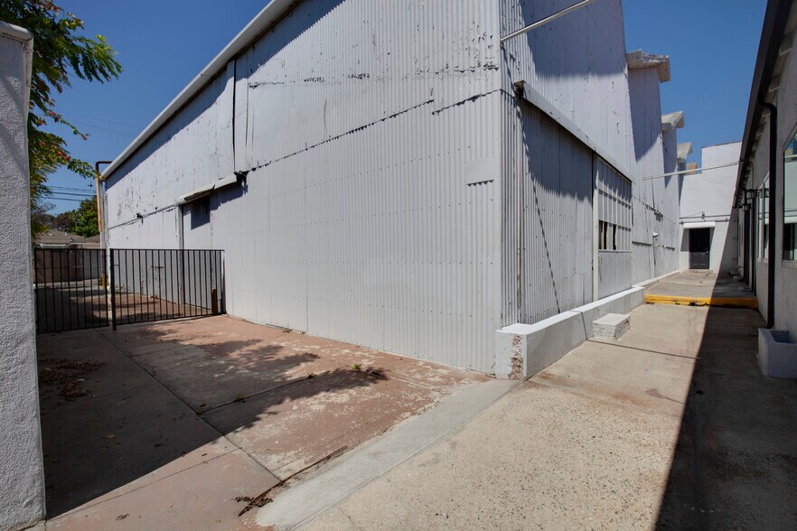 More Photos Of 3431 Cherry Ave, Long Beach Loft Creative Space For Lease