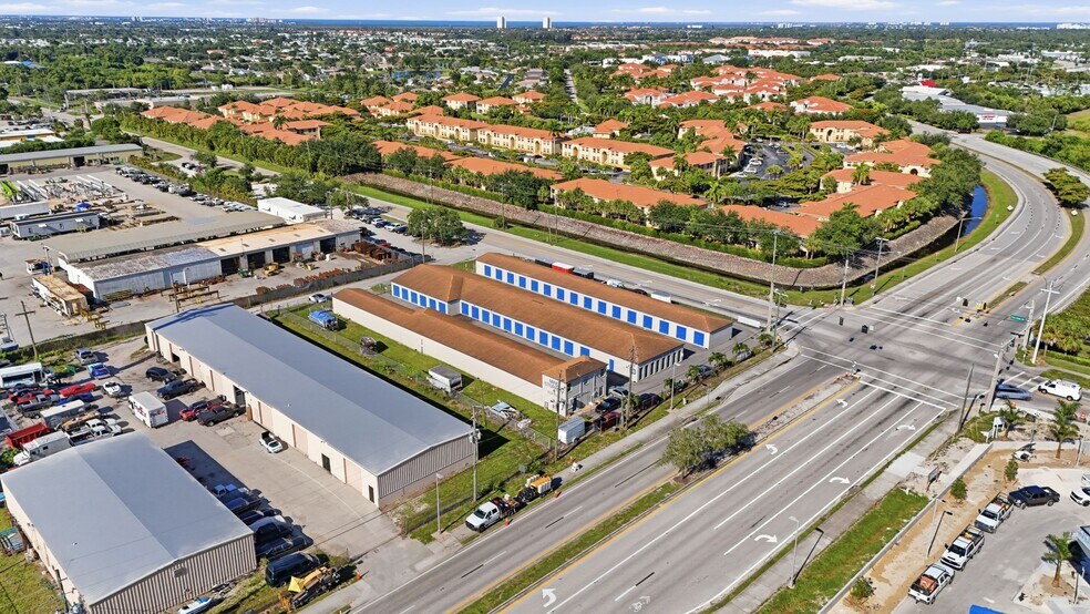 More Photos Of 15415 Pine Ridge Rd, Fort Myers Self Storage For Sale