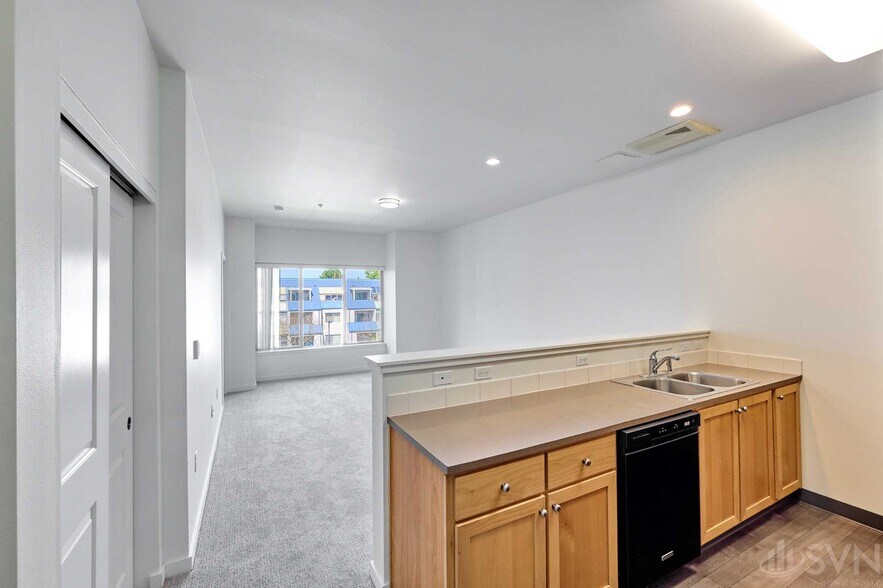 More Photos Of 8719 SE Monterey Ave, Happy Valley Apartments For Sale