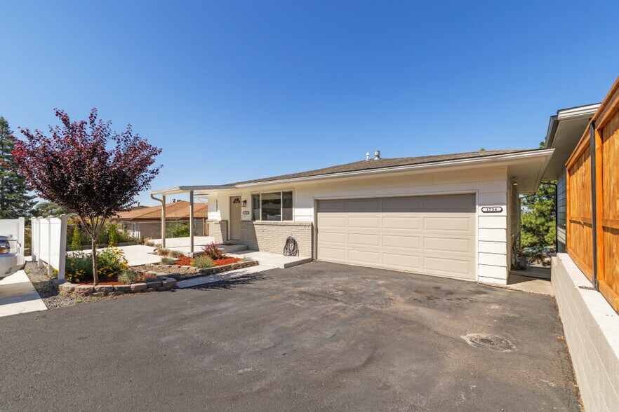 More Photos Of 1754 Kimberly Dr, Klamath Falls Multifamily For Sale