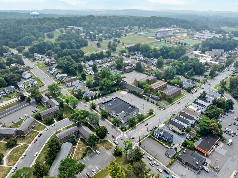 More Photos Of 272 Hoosick St, Troy Freestanding For Sale
