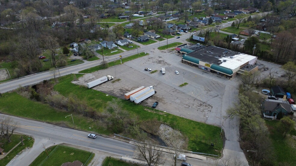 More Photos Of 1801 S Emerson Ave, Indianapolis Unknown For Lease