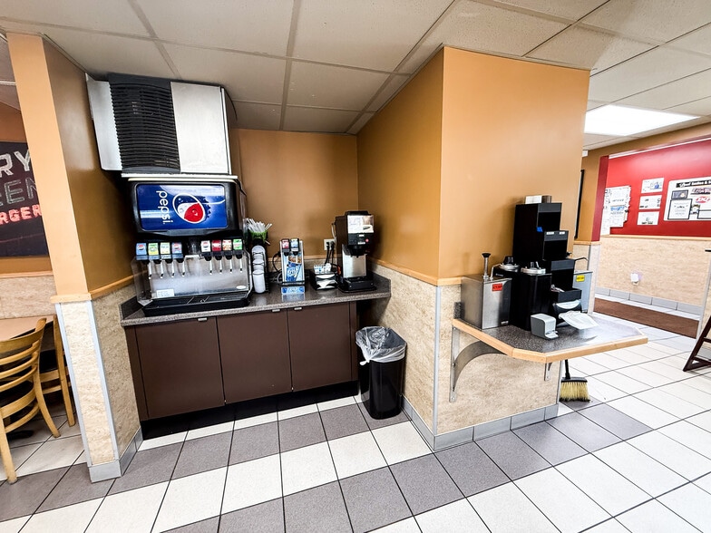 More Photos Of 1290 Front St, Forsyth Freestanding For Sale