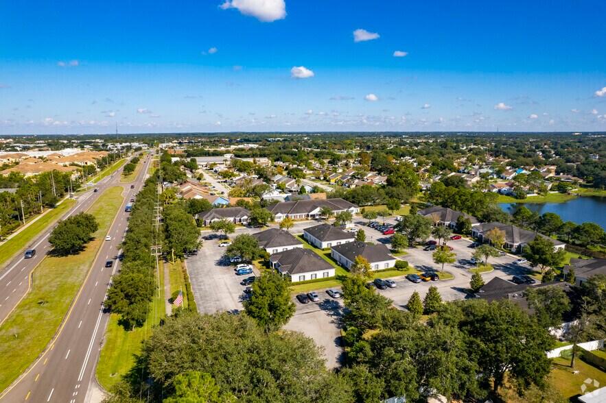 More Photos Of 1307-1309 Providence Rd, Brandon Office For Lease