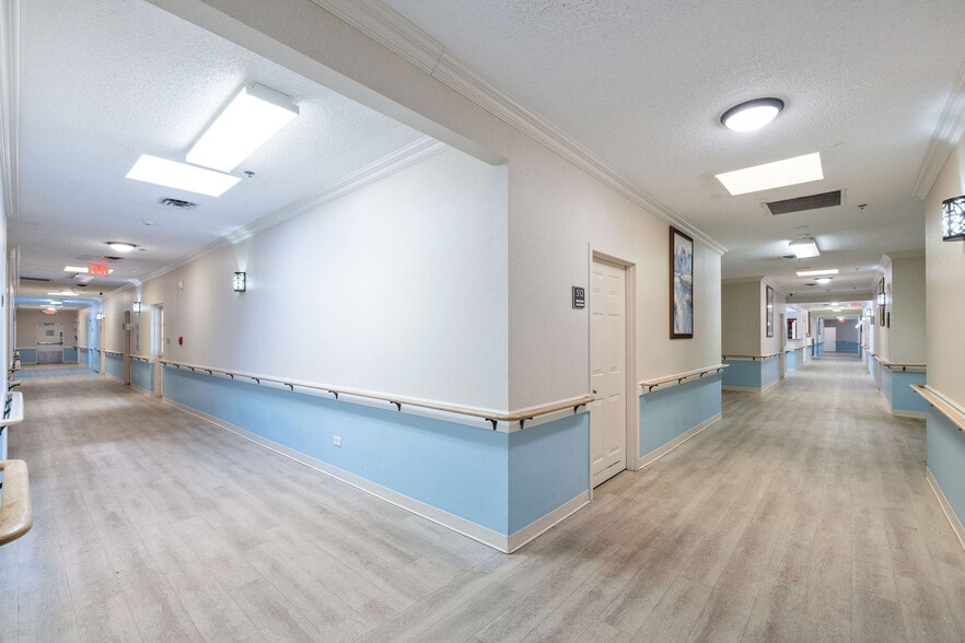 More Photos Of 151 SW 1st St, Dania Beach Assisted Living For Lease