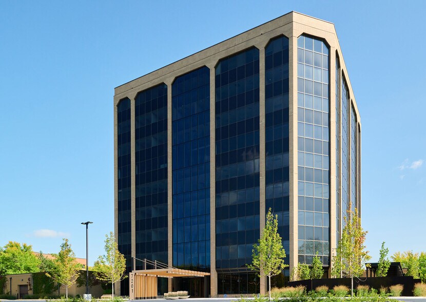More Photos Of 7201 Metro Blvd, Edina Office For Lease