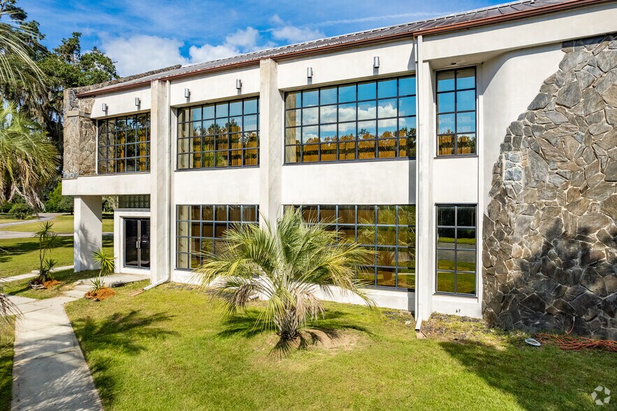 More Photos Of 31722 State Road 52, San Antonio Medical For Sale