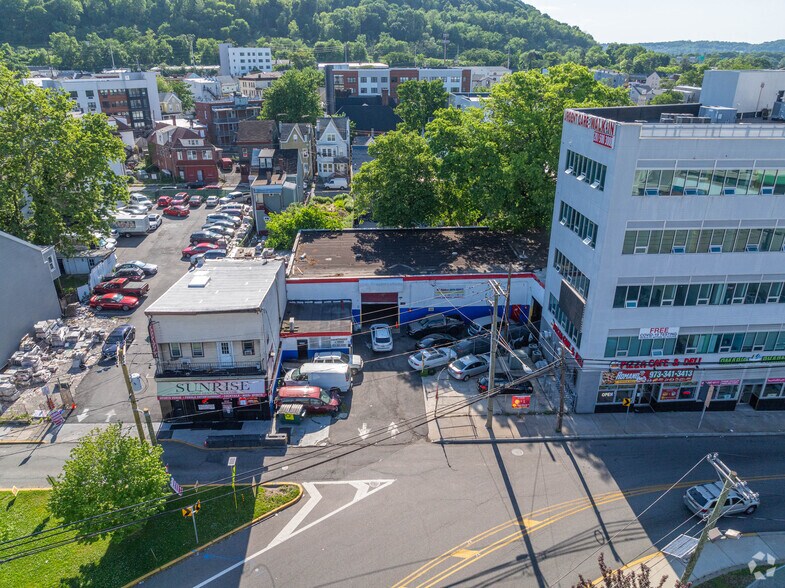 More Photos Of 554 Straight St, Paterson Warehouse For Sale