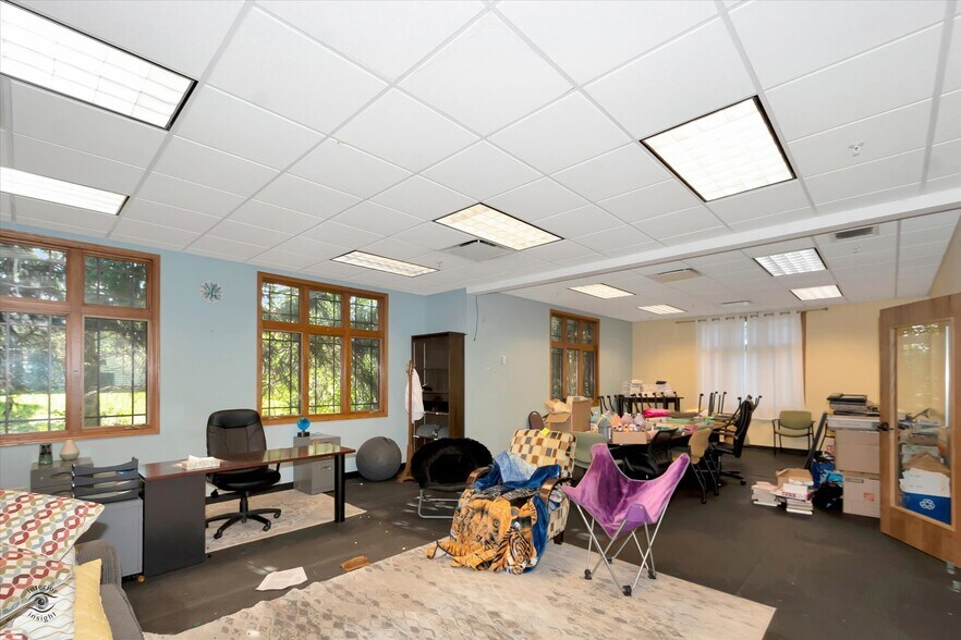 More Photos Of 201 Garden St, Yorkville Medical For Sale