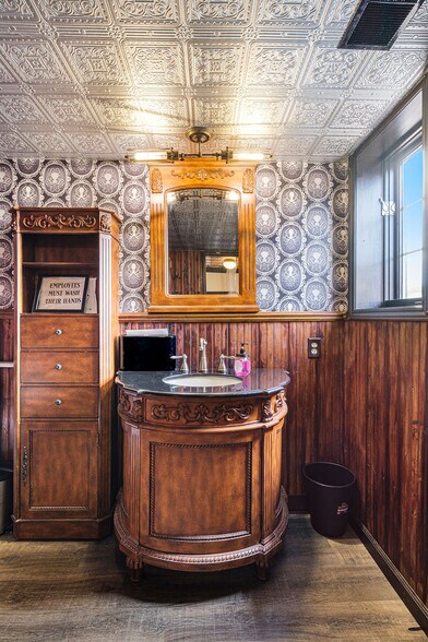 More Photos Of 9264 Saginaw Rd, Richville Restaurant For Sale