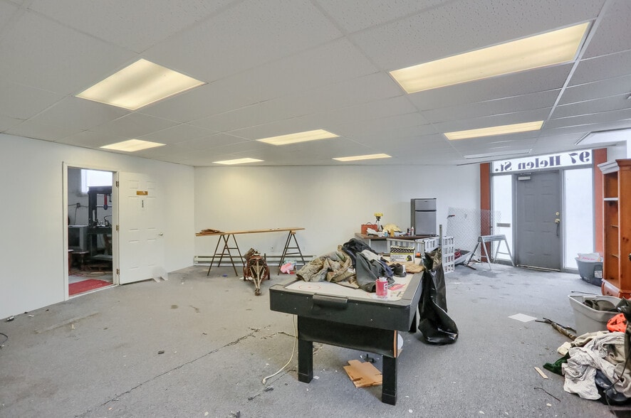 More Photos Of 97 Helen St, McKees Rocks Warehouse For Sale
