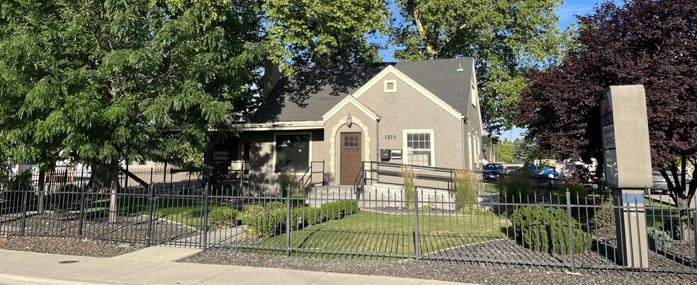 Primary Photo Of 1519 N Main St, Meridian Medical For Lease