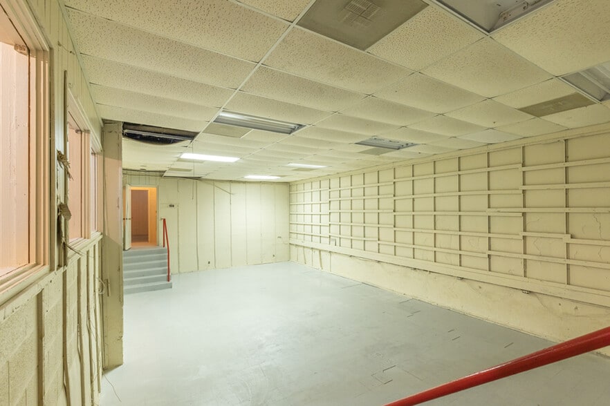 More Photos Of 8871 Griffith Rd, Nashville Warehouse For Sale