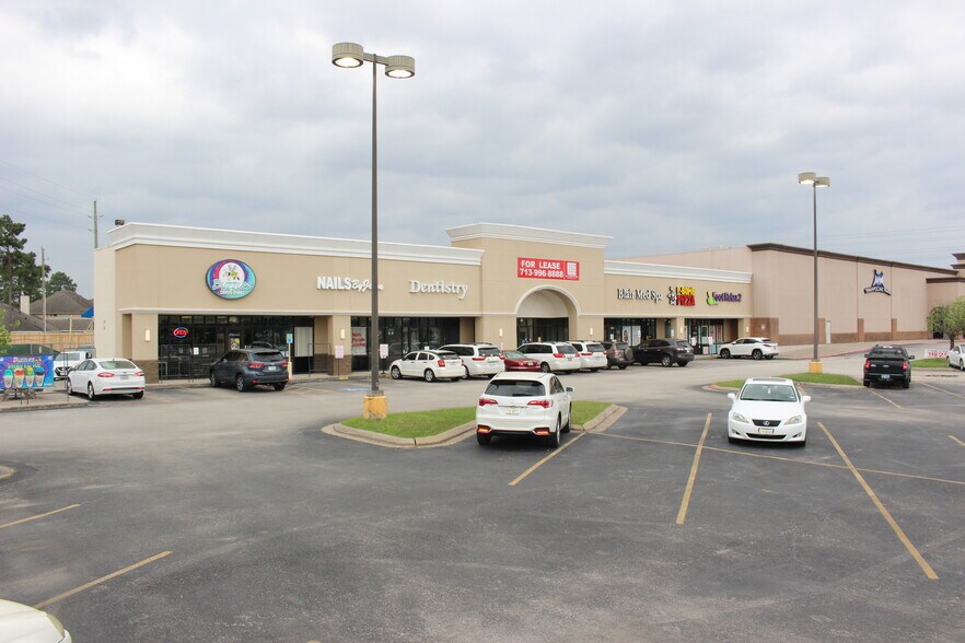 Primary Photo Of 4740 Spring Cypress Rd, Spring Unknown For Lease