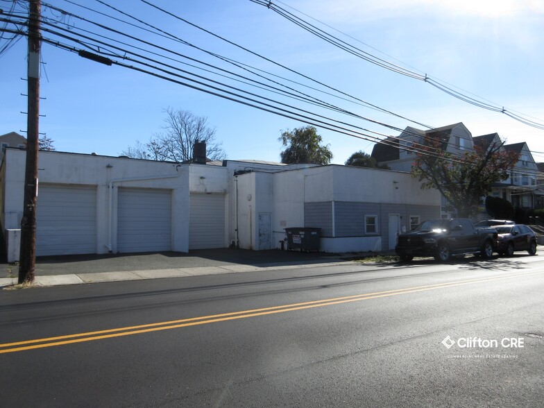 Primary Photo Of 216 Belgrove Dr, Kearny Warehouse For Lease