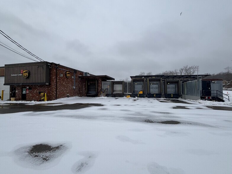 More Photos Of 48 Meetinghouse Ln, Sagamore Beach Distribution For Sale