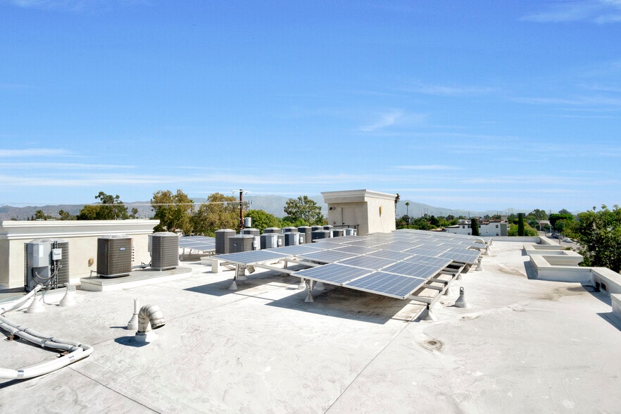 More Photos Of 10455 Magnolia Blvd, North Hollywood Apartments For Sale