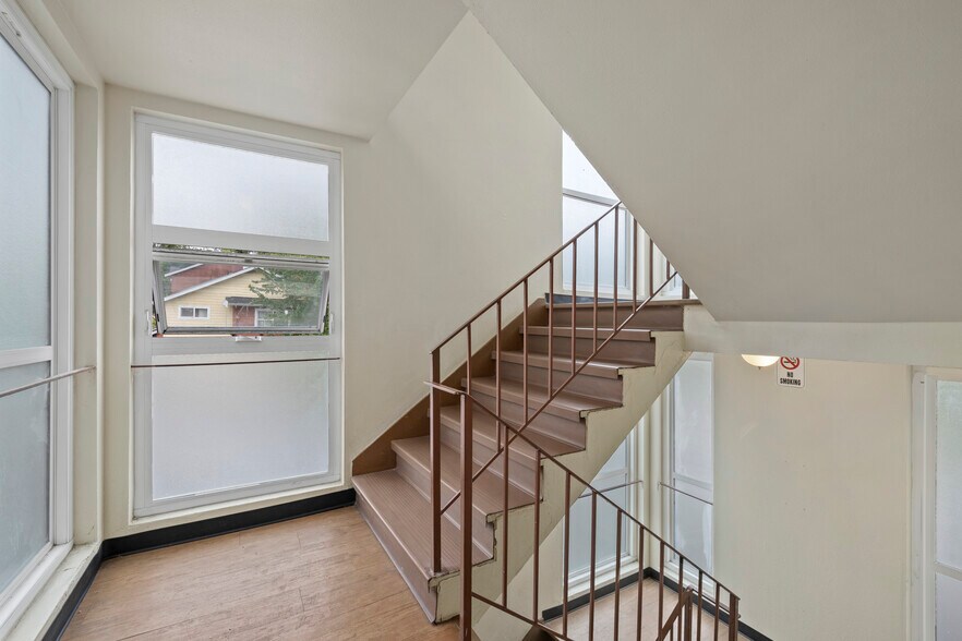 More Photos Of 4803 S Henderson St, Seattle Apartments For Sale