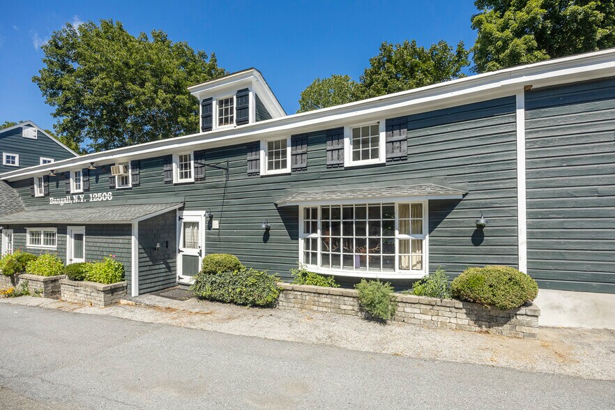 More Photos Of 97-103 Hunns Lake Rd, Stanfordville General Retail For Lease