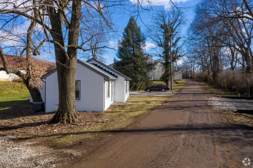 More Photos Of 247-255 S Forbes Rd, Lexington Unknown For Lease